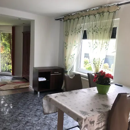 Gospodarstwo Agroturystyczne W Maradkach U Justyny Maradki Exterior foto